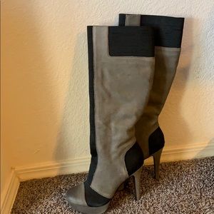 Jessica Simpson gray suede and black boots size 6